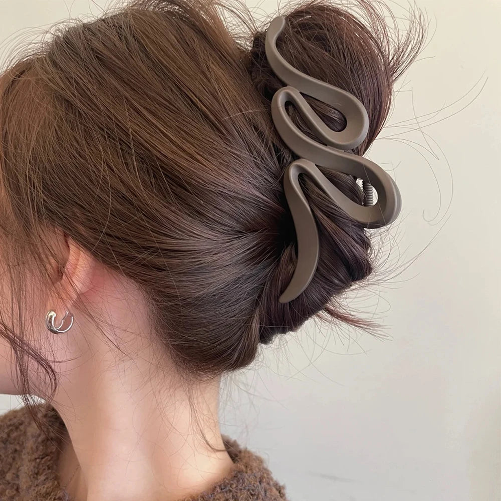 13cm Matte Wave Acrylic Hair Claw Clip for Women