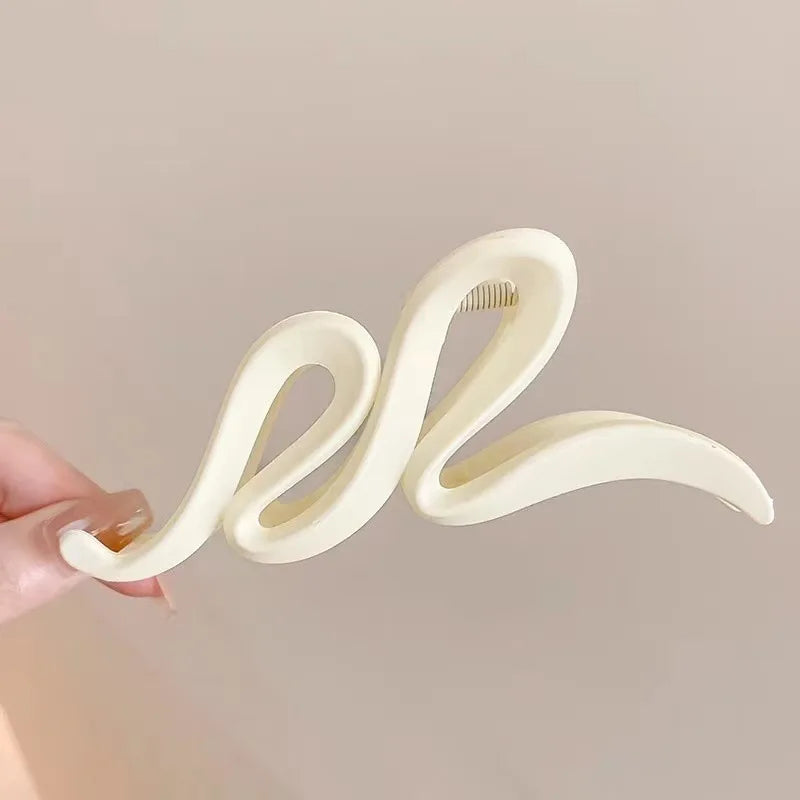 13cm Matte Wave Acrylic Hair Claw Clip for Women