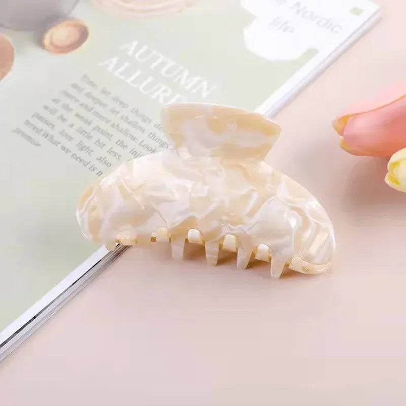 Personalized Name Hair Claw Clip for Women – Handmade Acrylic Hairpin