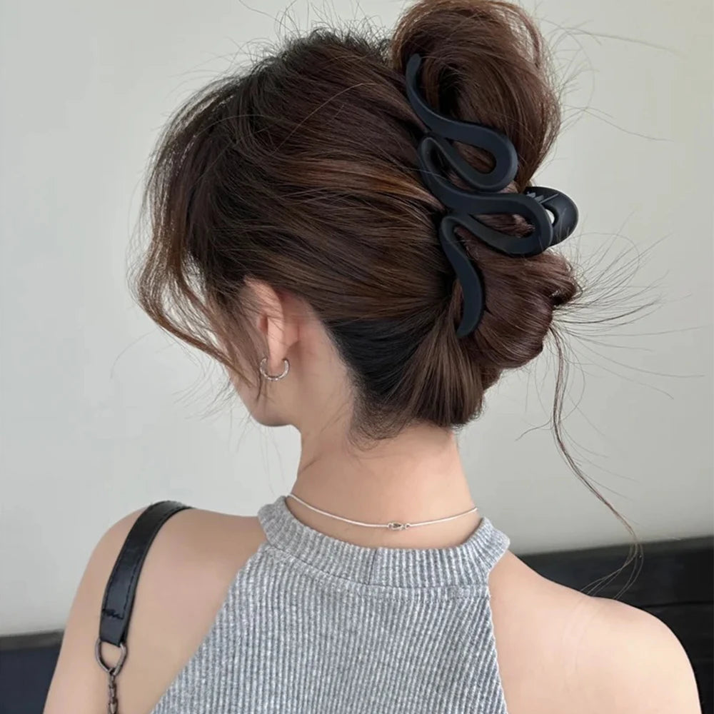 13cm Matte Wave Acrylic Hair Claw Clip for Women