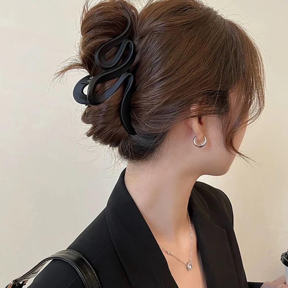 13cm Matte Wave Acrylic Hair Claw Clip for Women