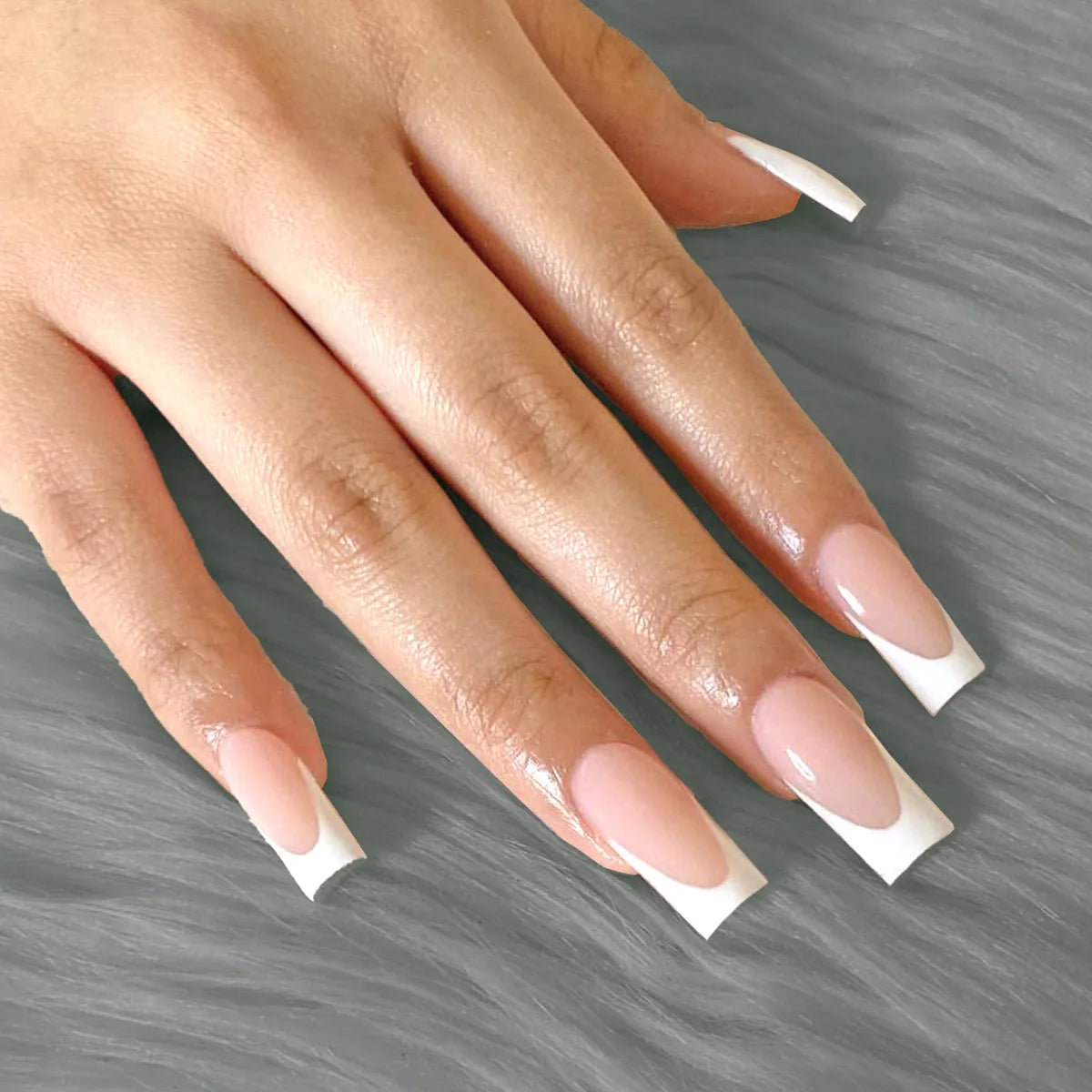 24pcs Press-On Square Fake Nails – French Tip Design