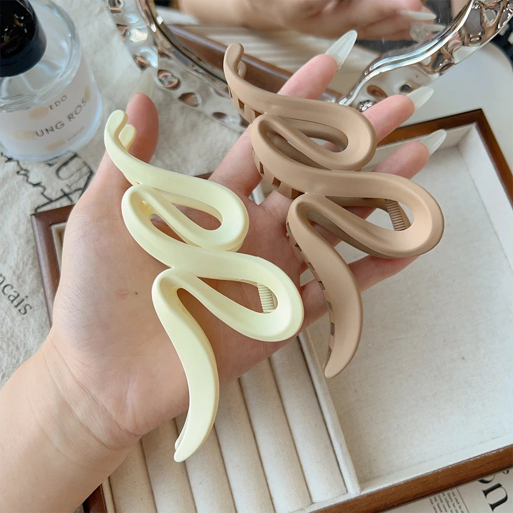 13cm Matte Wave Acrylic Hair Claw Clip for Women