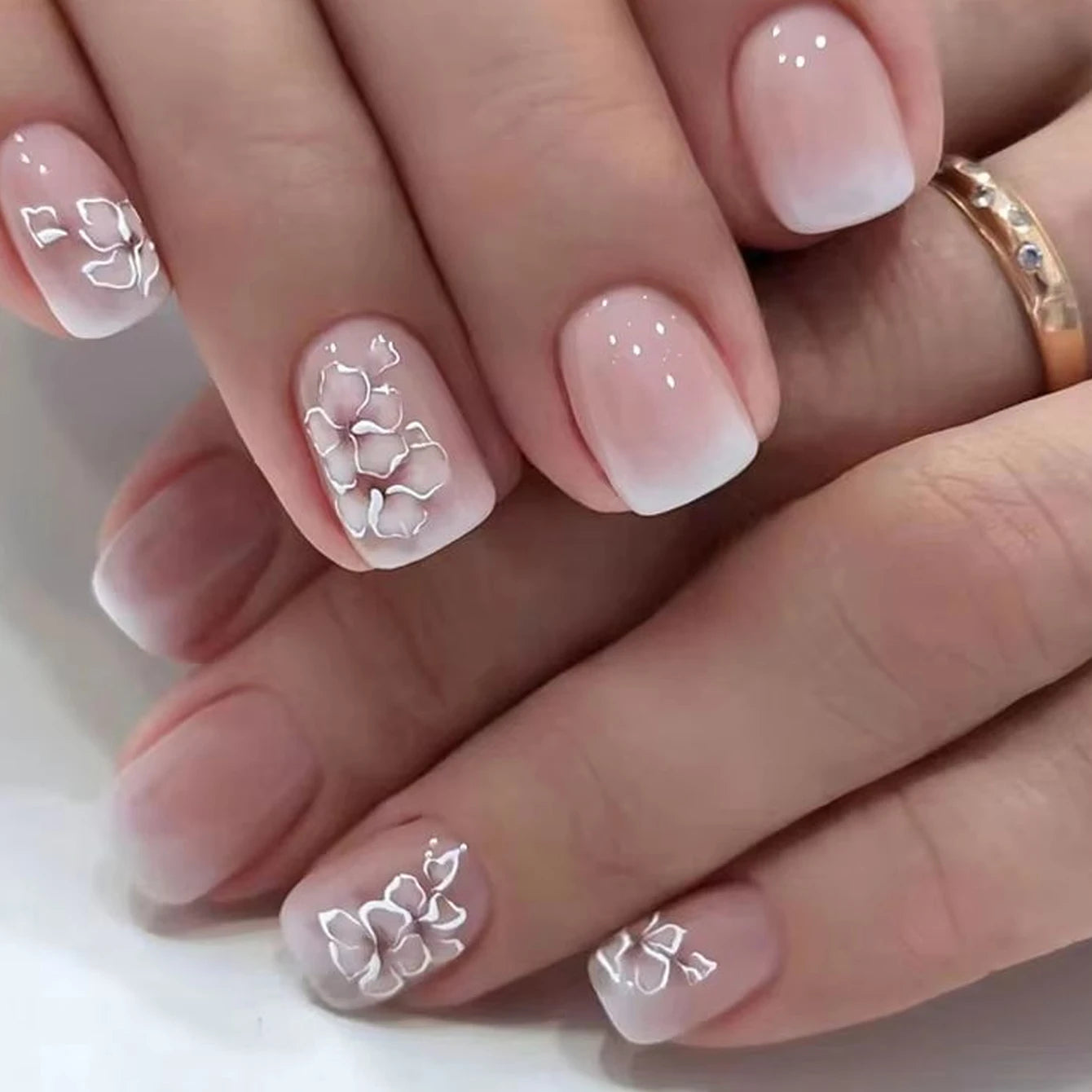 24pcs Press-On Square Fake Nails – French Tip Design