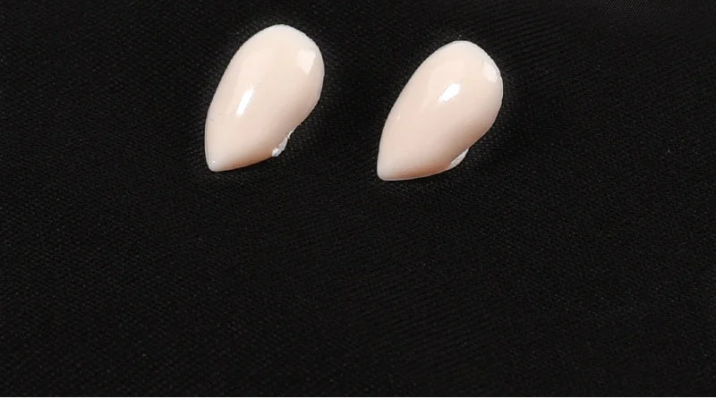 Halloween Vampire Fangs – Realistic, Comfortable, and Perfect for Any Costume