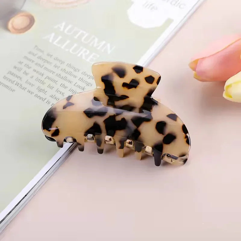 Personalized Name Hair Claw Clip for Women – Handmade Acrylic Hairpin