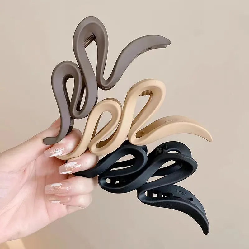 13cm Matte Wave Acrylic Hair Claw Clip for Women